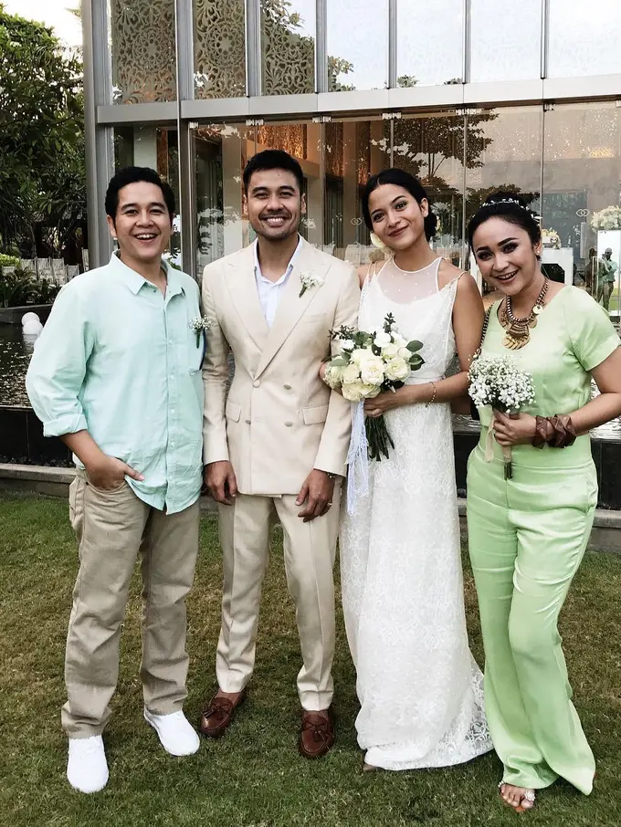 [Bintang] Chicco Jerikho dan Putri Marino
