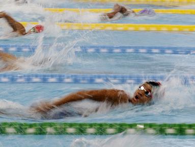 Atlet renang saat berlaga pada Jakarta Open 2019 di Stadion Akuatik, Jakarta, Kamis (26/9). Ajang ini juga sebagai seleksi akhir tim Indonesia untuk gelaran SEA Games 2019 dan Pra PON 2020 di Papua. (Bola.com/M Iqbal Ichsan)