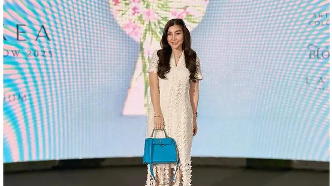 5 Artis Hadir di Artkea Annual Show 2025, Detail Menawan Pakai Outfit Brokat