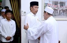 VIDEO: Presiden Jokowi Takziah ke Kediaman Habib Luthfi, Ikut Salat Jenazah