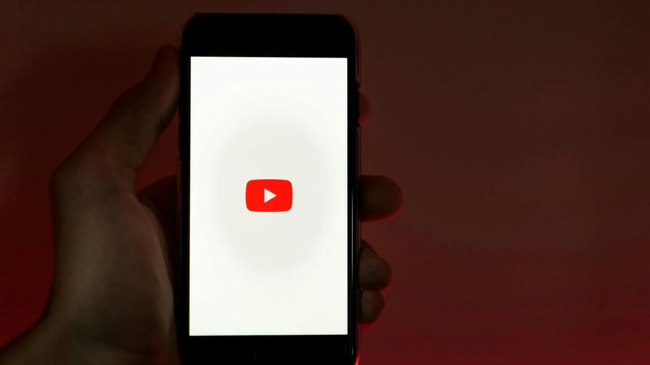 YouTube Batasi Monetisasi Konten Massal dan Repetitif Mulai Juli 2025, Termasuk AI?