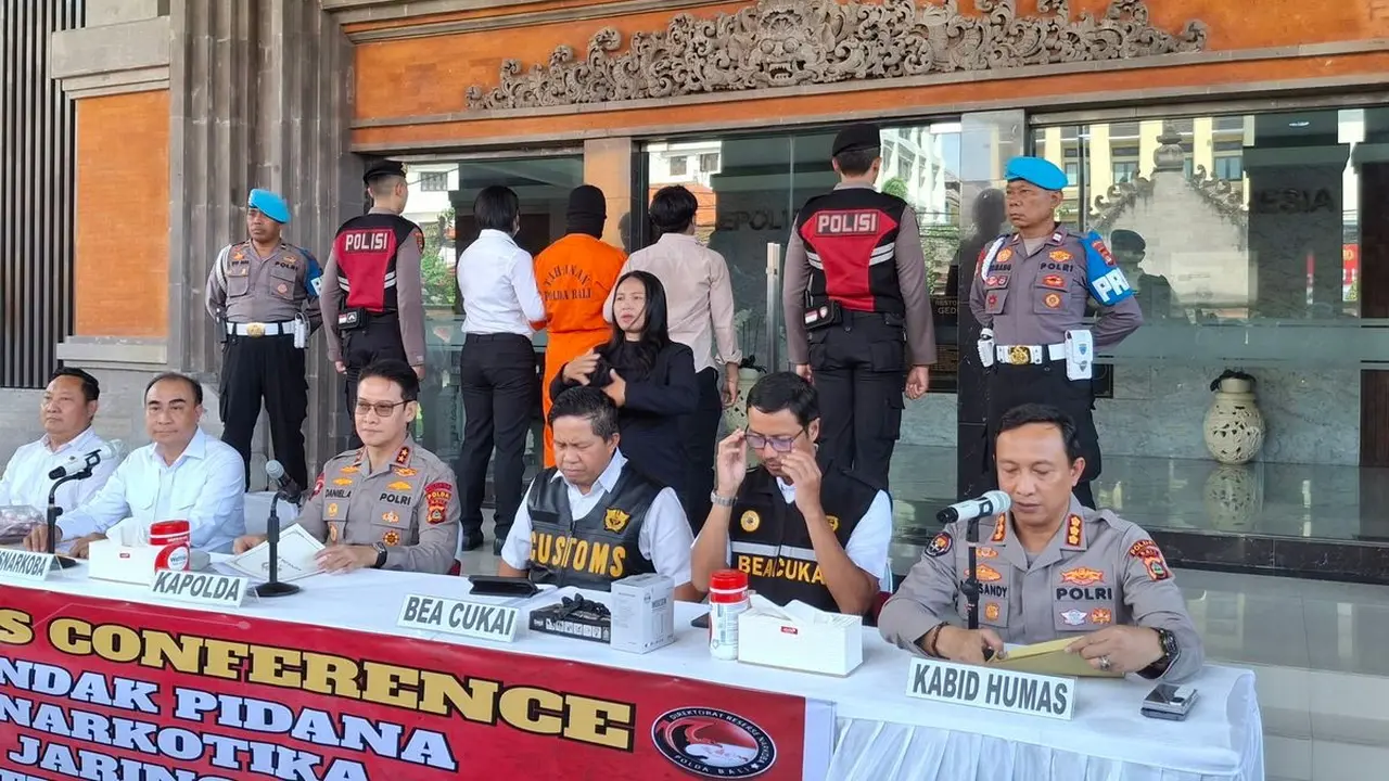 Kantor Pengawasan dan Pelayanan Bea Cukai Tipe Madya Pabean A (KPPBC TMP A) Ngurah Rai bersama Direktorat Reserse Narkoba (Ditresnarkoba) Polda Bali