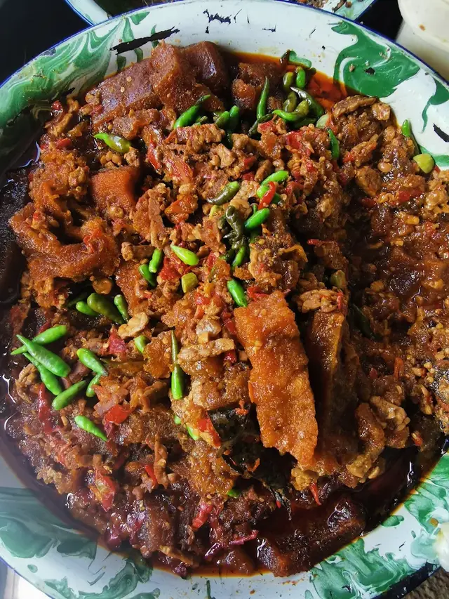 7.Gudeg Mbok Lindu