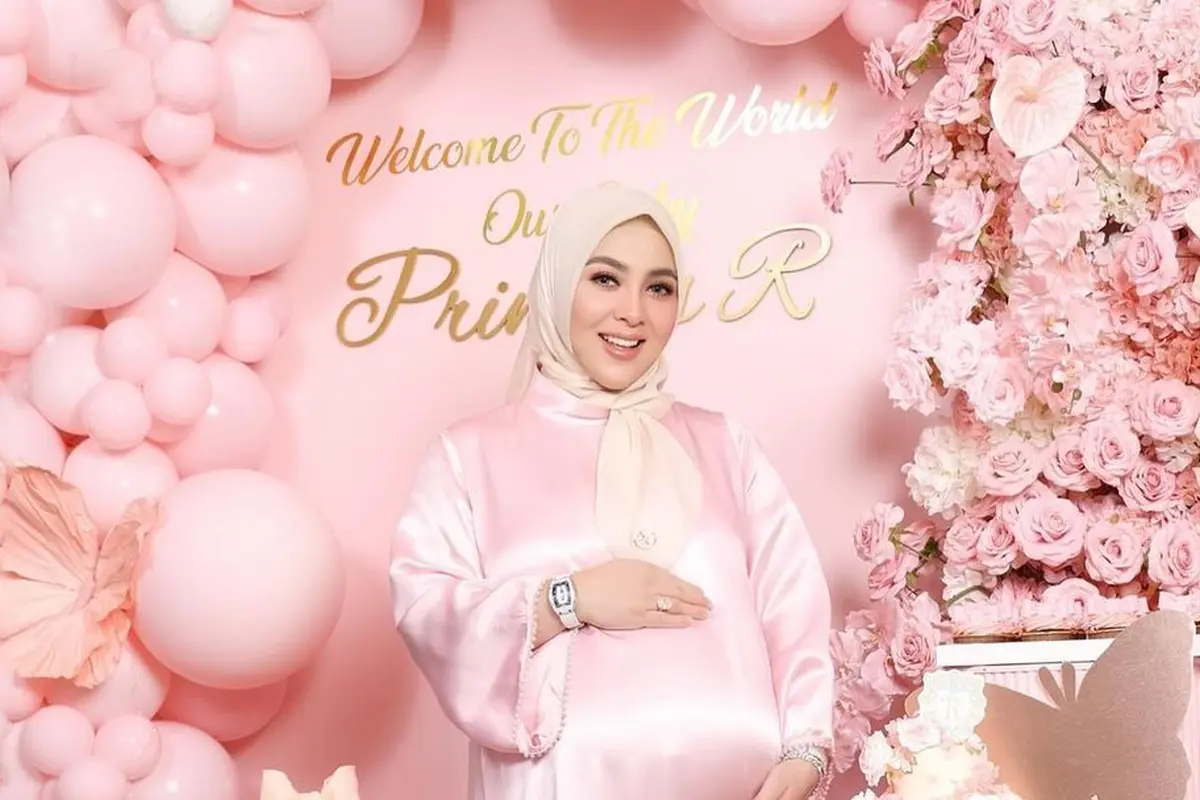 Syahrini umumkan kelahiran bayi (Instagram/princessyahrini)