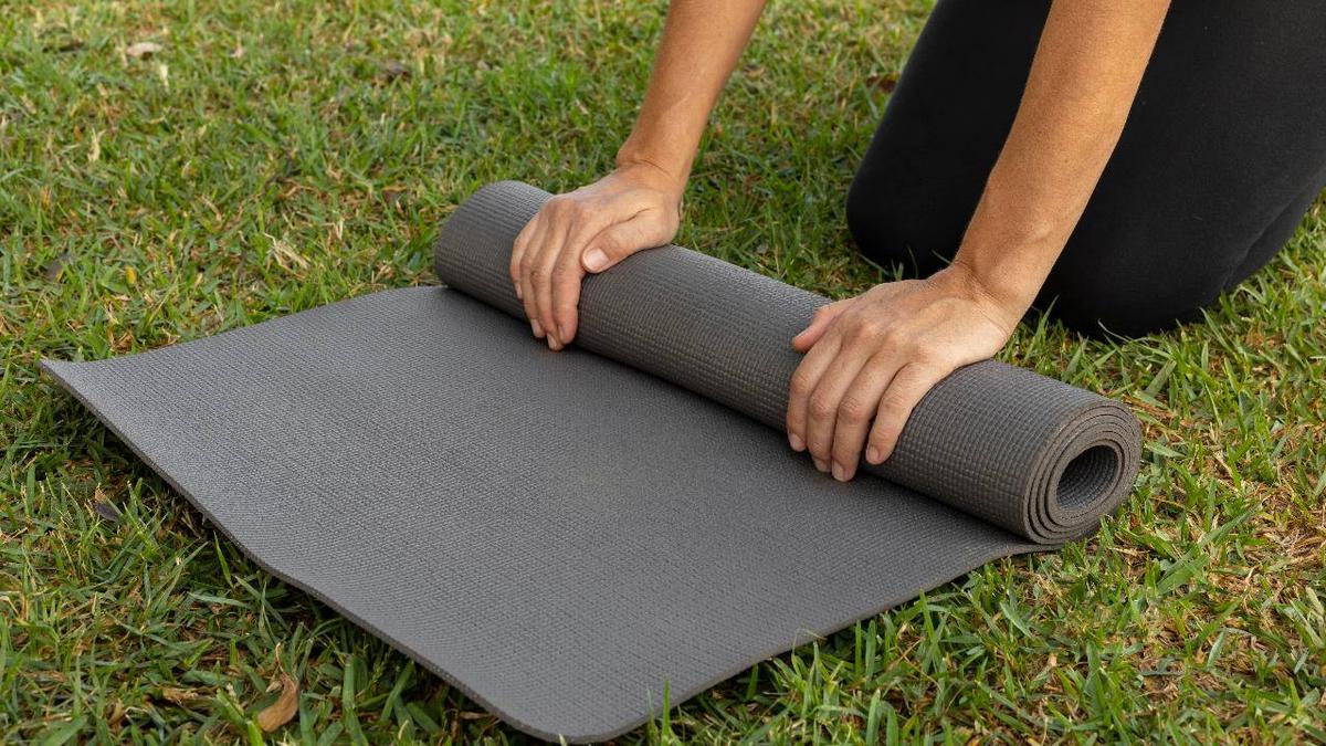 Deretan Matras Yoga Nyaman dan Anti Licin untuk Dukung Olahraga di Rumah Selama Ramadan