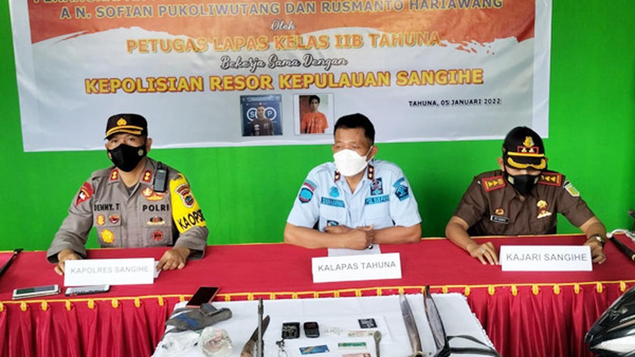 Kepala Lapas Kelas II B Tahuna Suharno didampingi Kapolres Kepulauan Sangihe AKBP Denny Wely Wolter Tomponuh dan Kepala Kejaksaan Negeri Kepulauan Sangihe Ery Yudianto, Rabu (5/1/2022).