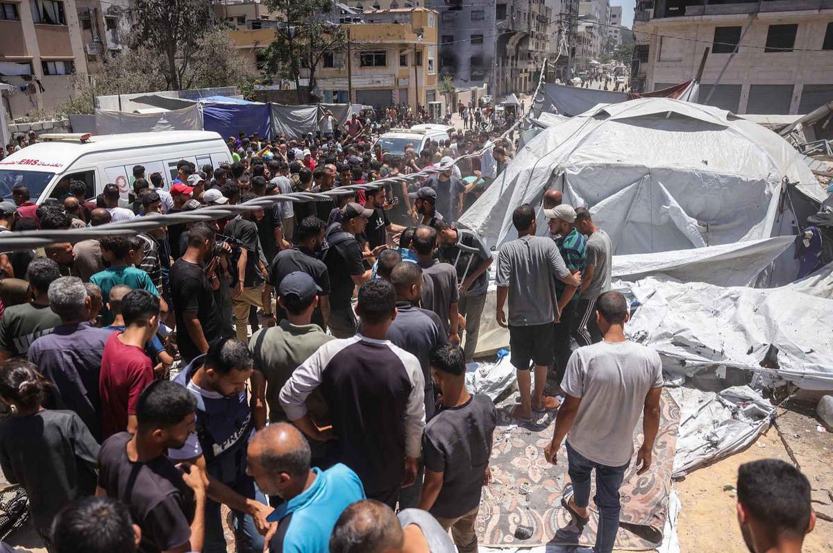 FOTO: Biadab! Serangan Israel Kembali Hantam Tenda Pengungsi di Gaza
