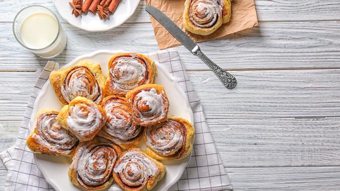 Cara Membuat Cinnamon Rolls Roti Tawar yang Simpel dan 