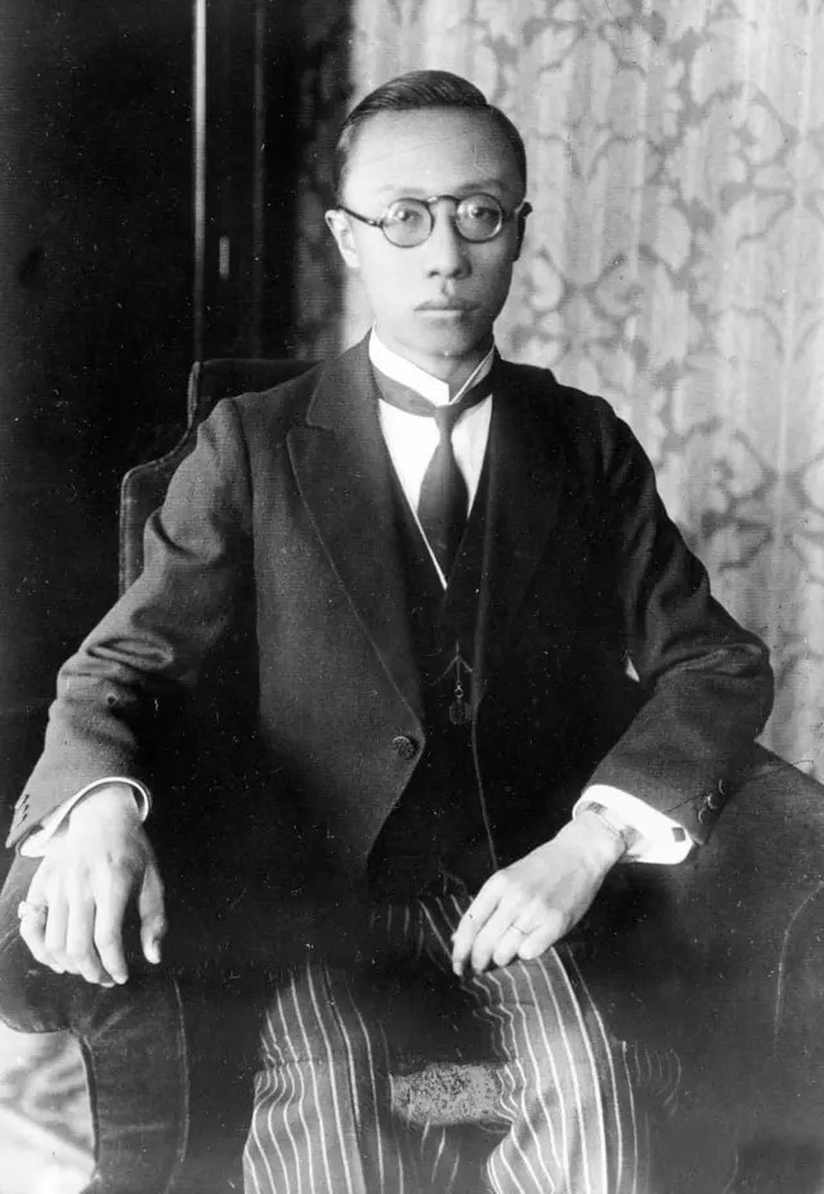 2 Desember 1908: Aisin-Gioro Puyi Dinobatkan sebagai Kaisar China Saat Berusia 2 Tahun
