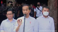 Presiden Joko Widodo mengajak sejumlah media massa internasional untuk mengunjungi ke pasar Badung, Bali. (dok: Arief)