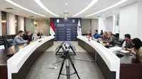 Pertemuan Menteri Perdagangan Zulkifli Hasan dengan Anggota Dewan-Menteri Integrasi dan Ekonomi Makro Komisi Ekonomi Eurasia (Eurasian Economic Commission/EEC) Sergei Glazyev di Jakarta, pada (27/1/2023). (Dok Kemendag)