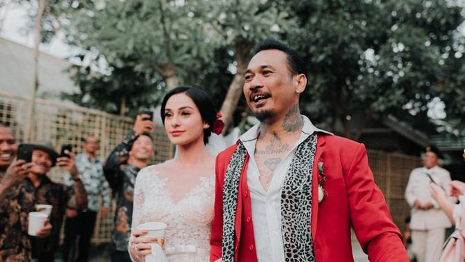 Beda Usia 15 Tahun lebih, Potret 6 Pasangan Artis Ini Dikenal Romantis (sumber:Instagram/ncdpapl)