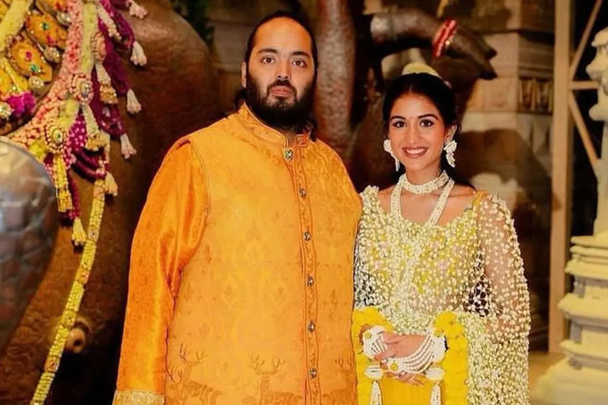 Radhika Merchant saat Upacara Haldi Jelang Pernikahan dengan Anant Ambani