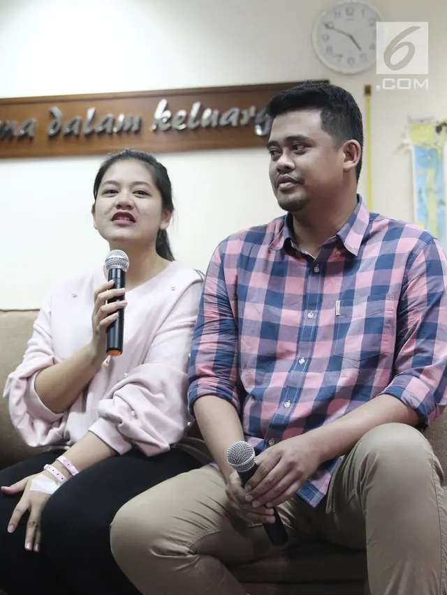 Senyum Bahagia Kahiyang Ayu - Bobby Nasution Saat Umumkan Nama Anak