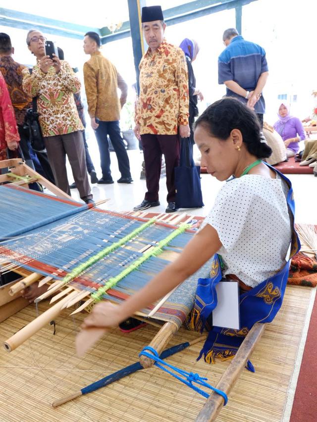 Pesan Mendalam dari Penyelenggaraan Simposium Kain Tradisional ASEAN 2019