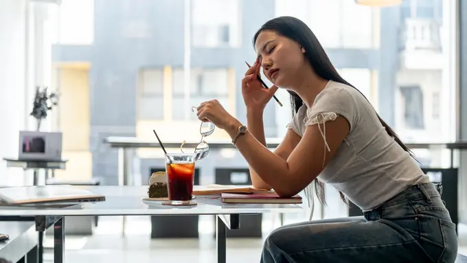 wanita january hambat bahagia