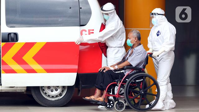 Pemindahan Pasien Terinfeksi COVID-19