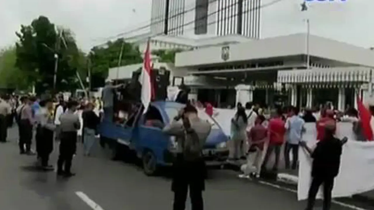  Aksi Tuntut Bupati Katingan Mundur
