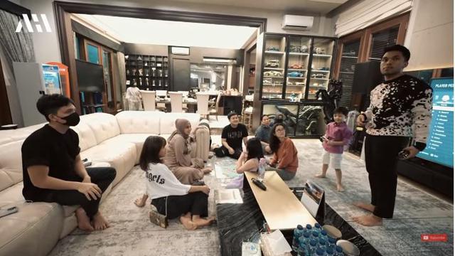 Fuji dan Thariq Halilintar