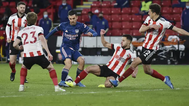 Alexandre Lacazette 2 Gol, Arsenal Gulung Sheffield United