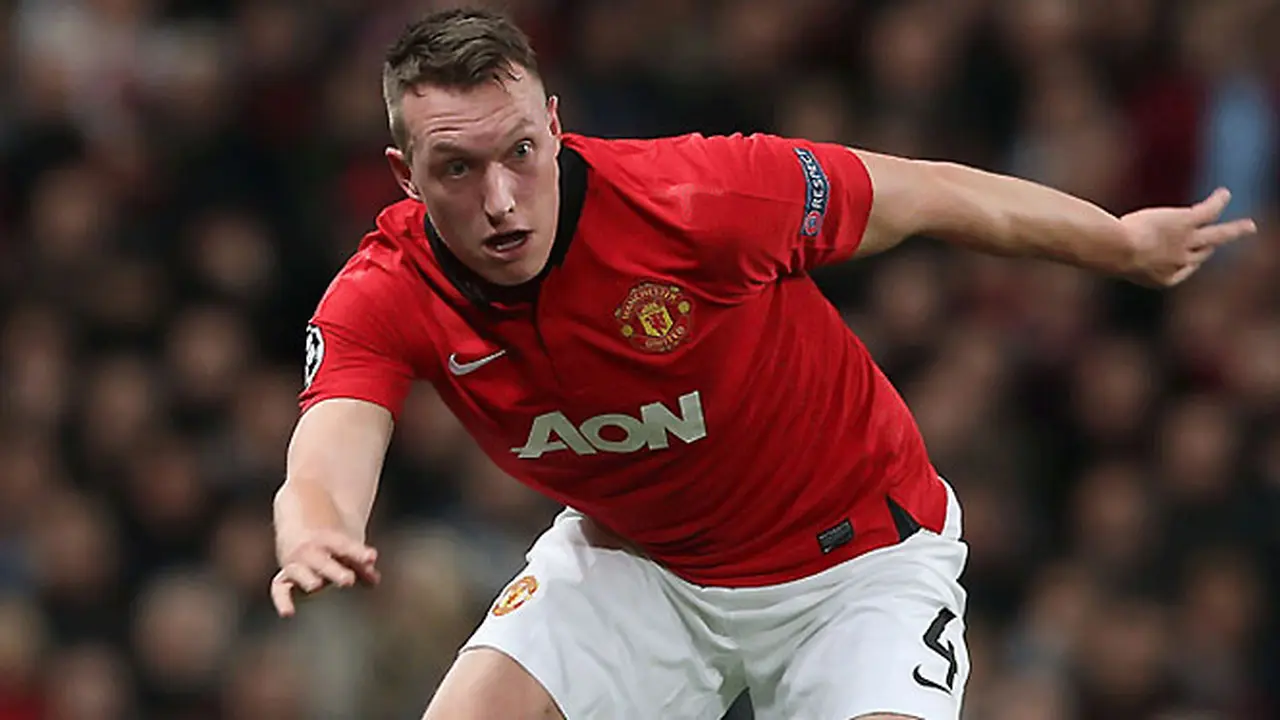 phil-jones-131112b.jpg