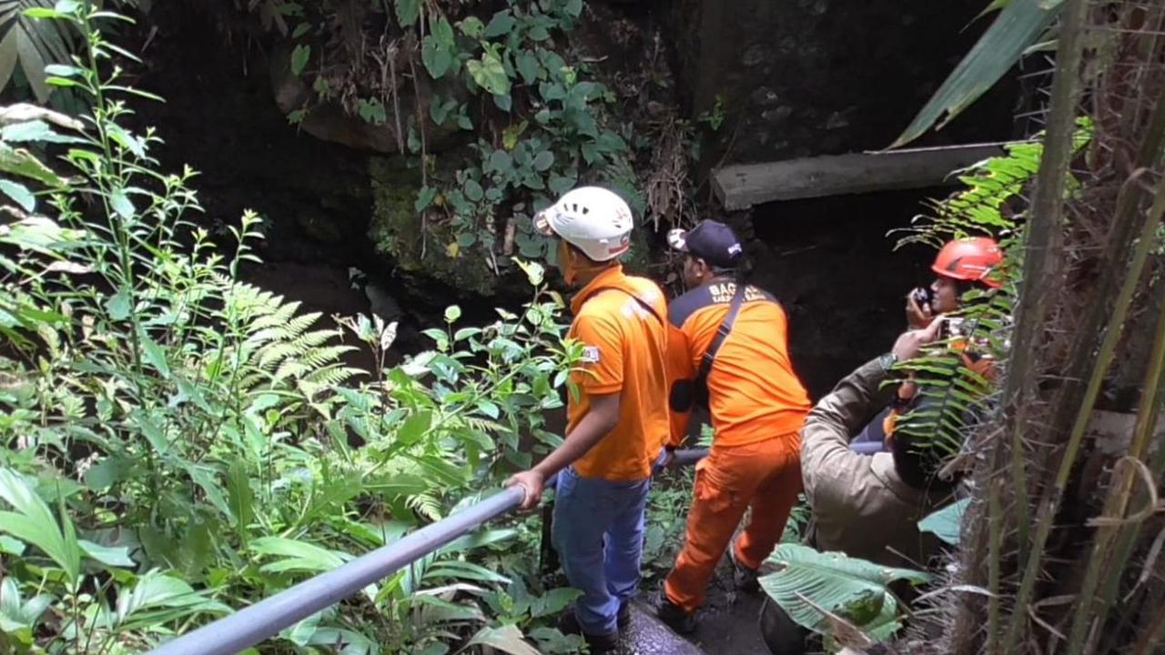 Potongan tubuh korban ini ditemukan oleh pemancing pada Rabu (12/7) malam.