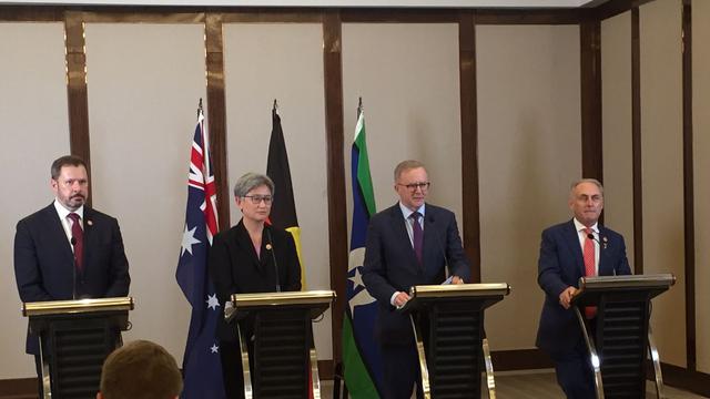 Perdana Menteri Australia Anthony Albanese menyebut pertemuannya dengan Presiden RI Joko Widodo berfokus pada upaya bersama dalam mengatasi tantangan ekonomi (Liputan6.com/Teddy Tri Setio Berty)