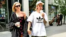 Dilansir dari HollywoodLife, Hailey Baldwin siap kapan saja untuk dinikahi oleh Justin Bieber. (Harper's Bazaar)