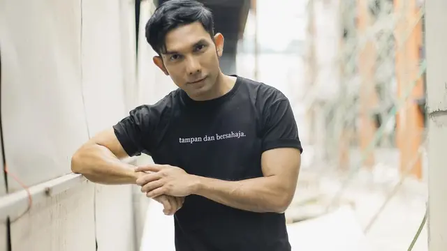 Indra Herlambang. (Foto: Instagram @indraherlambang)