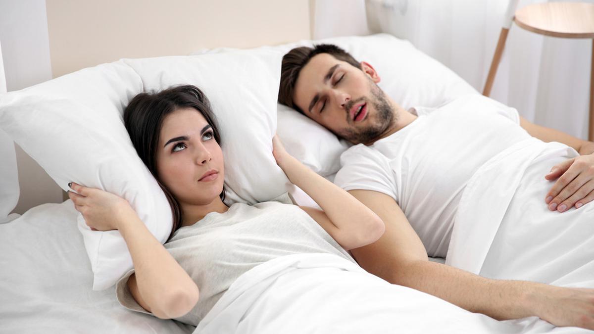 Mendengkur Bukan Tanda Nyenyak, Ini 7 Bahaya Mendengkur Saat Tidur