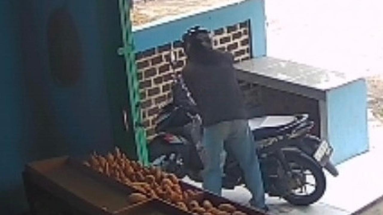 aksi heroik wanita gagalkan pencurian motor