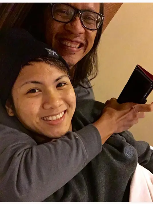 Kemesraan terlihat dari video yang diunggah oleh Evelyn Jumat (10/6), saat sedang melakukan bulan madu di sebuah hotel Sapulidi, Bandung. (dok. Instagram)