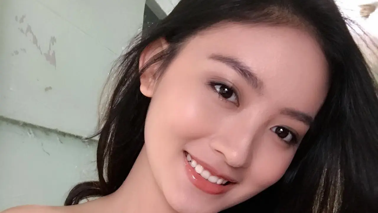 [Bintang] Menjelang Valentine, Sontek Dandanan Natasha Wilona yang Cantik Seperti Bidadari