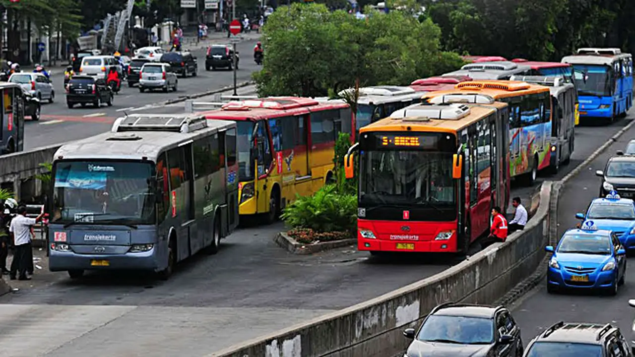 (lip6siang) Transjakarta