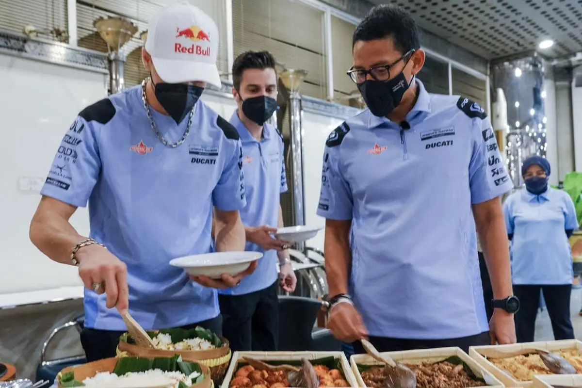Pembalap MotoGP Dijamu Nasi Liwet Sunda, Malah Dibilang Mirip Risotto