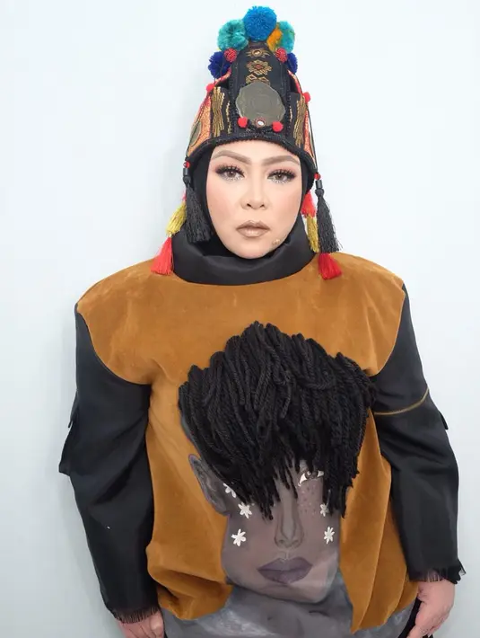 (Instagram/melly_goeslaw)