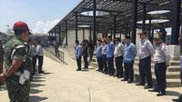 Wakil Kepala Dinas Perhubungan (Waka Dishub) DKI Sigit Wijatmoko saat menggelar apel. (Liputan6.com/Muhammad Radityo Priyasmoro)
