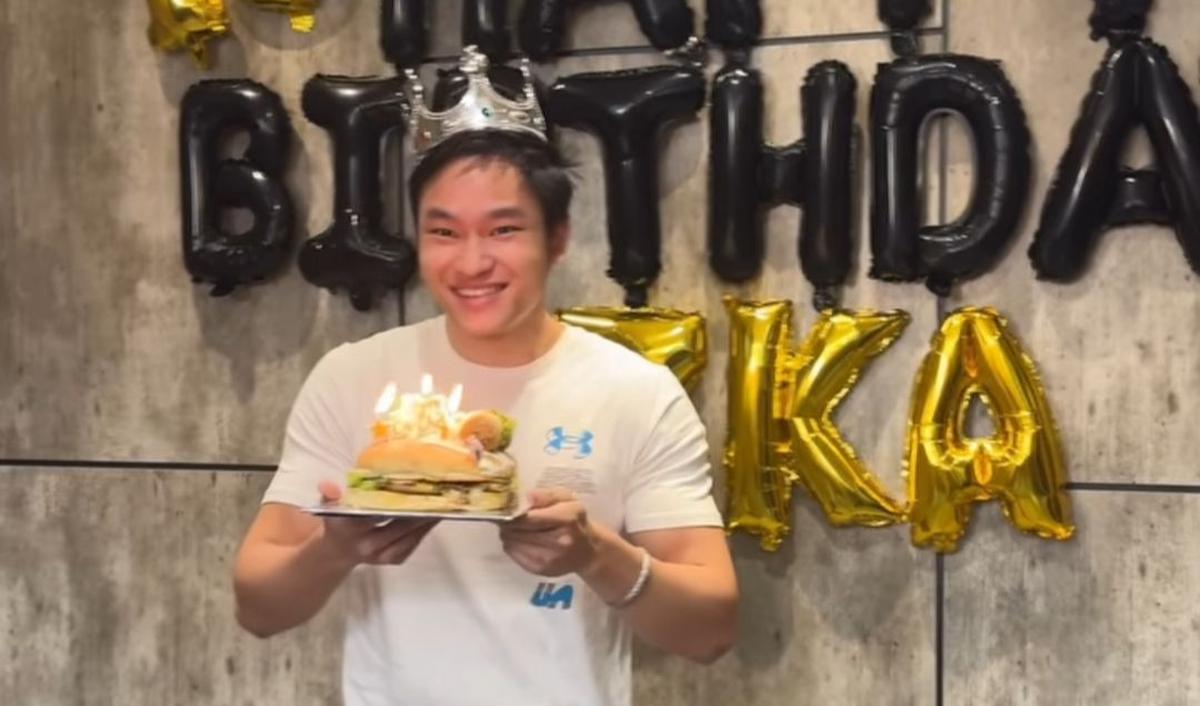 Tak sedikit dari para seleb dan public figure yang ikut menyampaikan selamat ulang tahun buat Azka.<br>