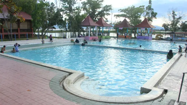 Kolam Air Panas Bumi Pentadio Resort