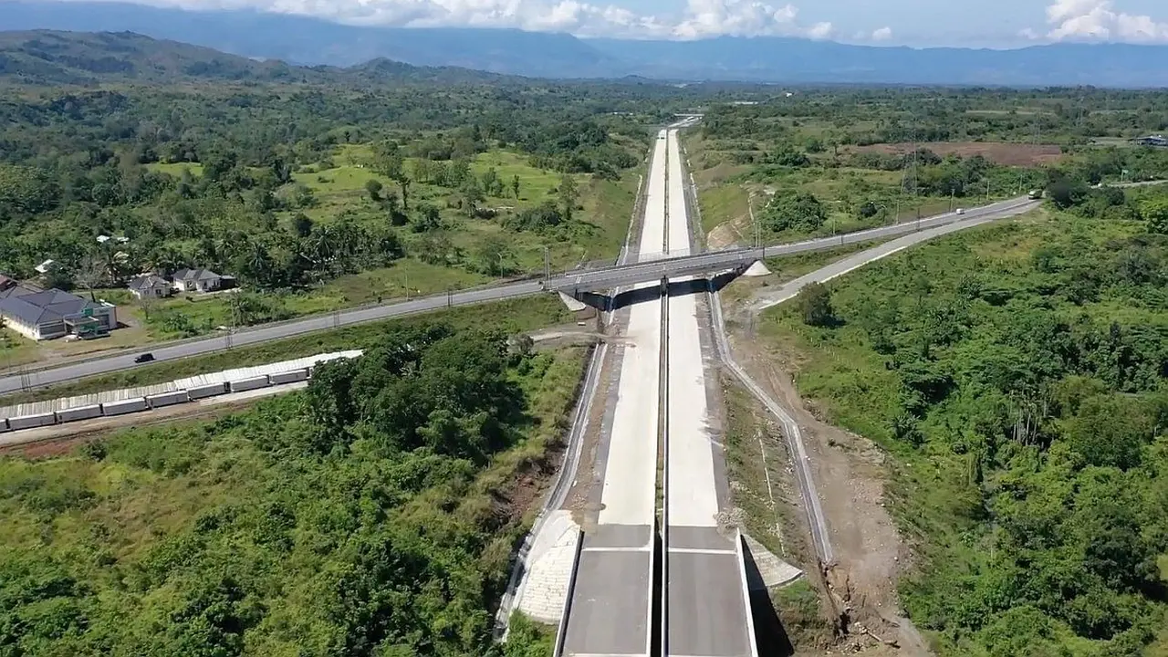 PT Hutama Karya (Persero) berkomitmen segera menyelesaikan 5 ruas baru yang menjadi bagian dari Jalan Tol Trans Sumatera (JTTS) pada 2023. (Dok Hutama Karya)