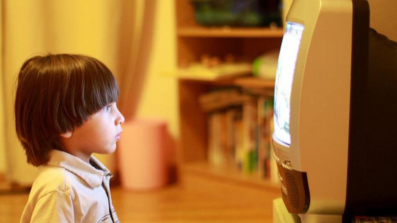<b>Cara Mengatasi Anak Kecanduan TV</b><br>
