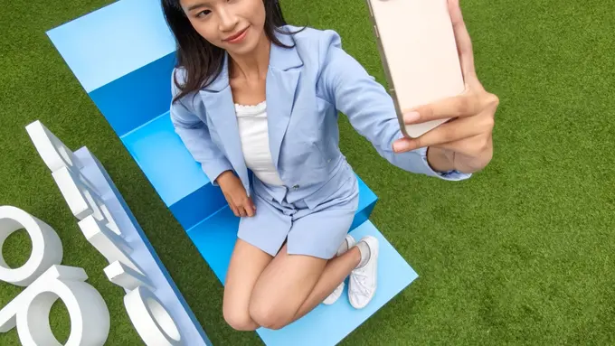 Kamera Depan Naik Level, OPPO Reno15 Series Hadirkan Selfie Ultra-Wide 50MP dengan Desain Aurora