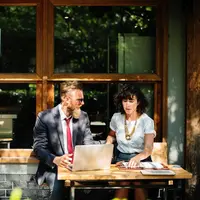 Penting nih, panduan untuk chatting sama gebetan biar nggak salah arah! (Foto: pexels.com)