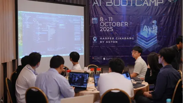 Penguatan literasi kecerdasan buatan atau Artificial Intelligence (AI) di dunia pendidikan.