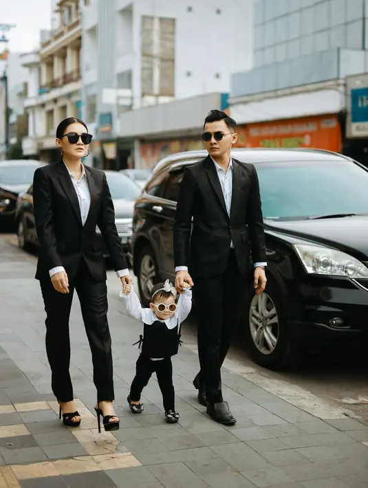 [Instagram/nellakharisma]