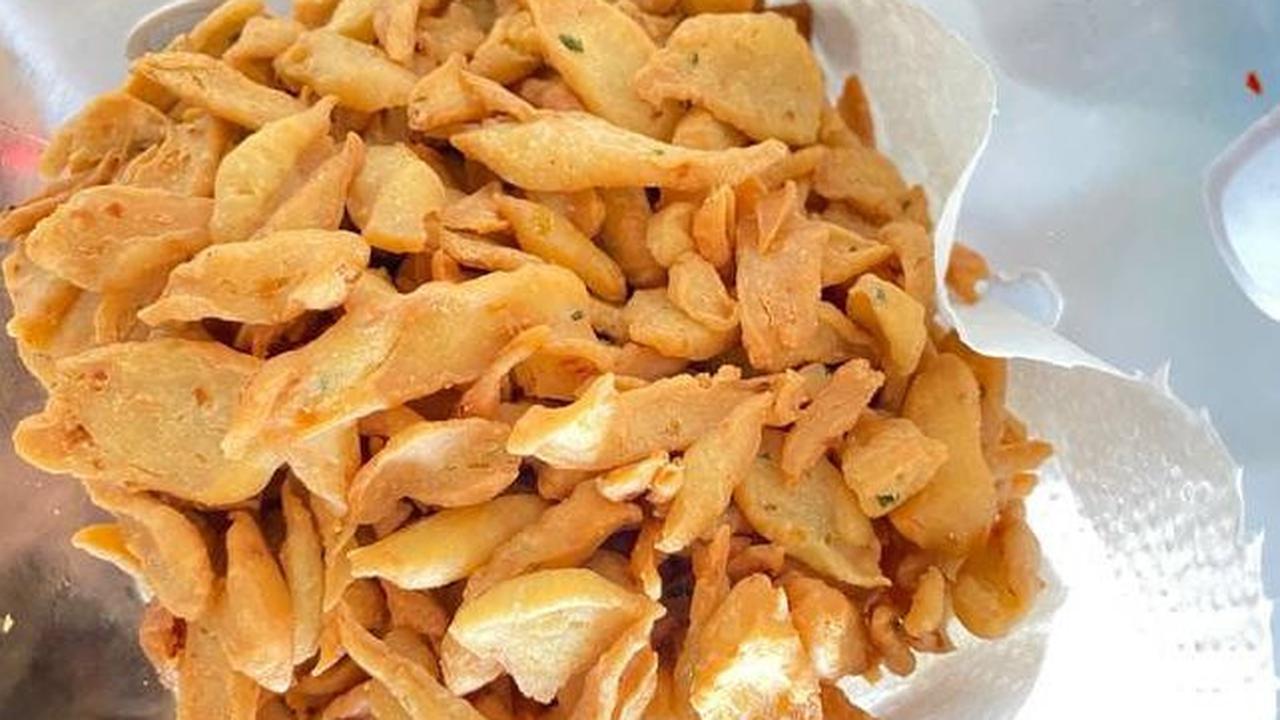 5. Resep Kue Bawang khas Padang