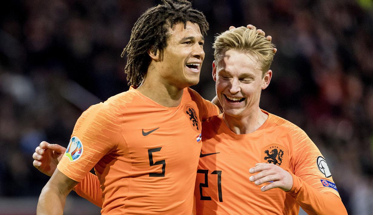 Pemain asal Belanda ini didatangkan Manchester City dari Bournemouth dengan nilai transfer mencapai 45 juta euro. (AFP/Koen Van Weel/ANP)