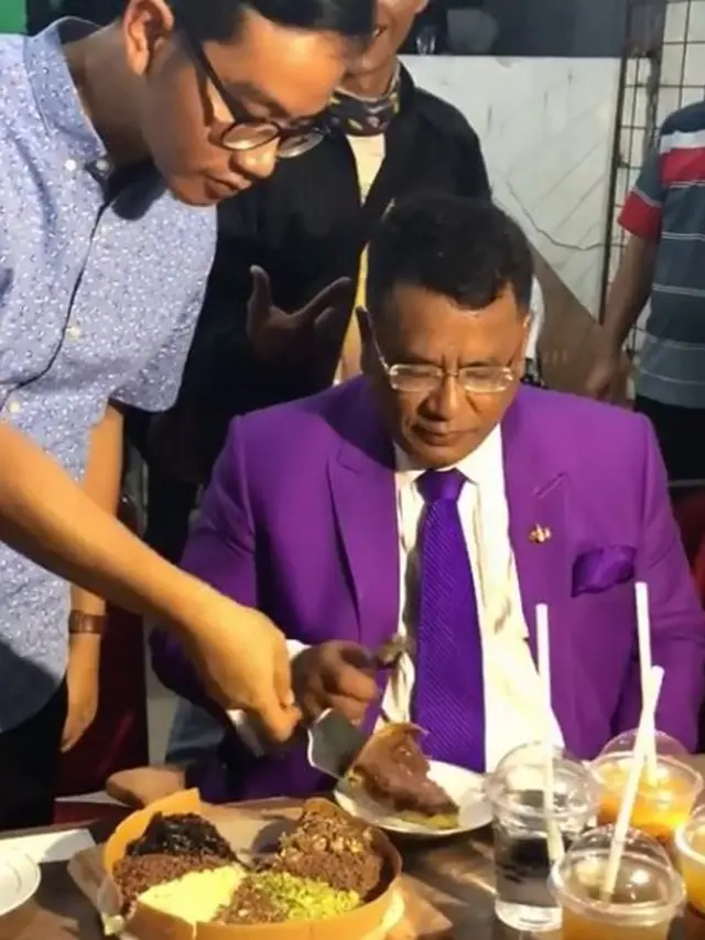 [Bintang] Hotman Paris Hutapea dan Gibran Rakabuming Raka