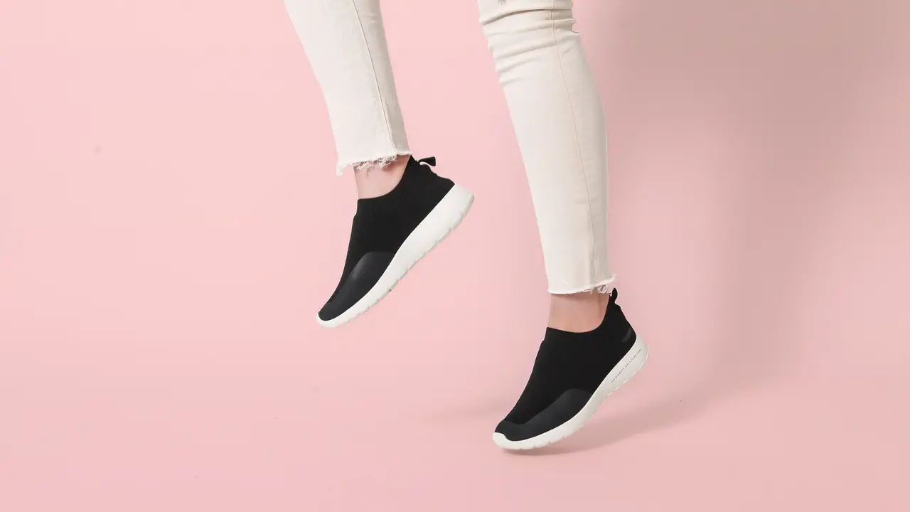 Sneaker Terbaru dengan Konsep Masa Depan dari Wakai
