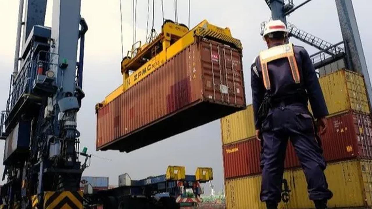 Sayangnya, Pahala belum mau membeberkan identitas para pejabat Bea Cukai yang bakal diperiksa harta kekayannya.